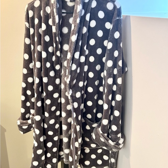 Robe above knee - Picture 2 of 9